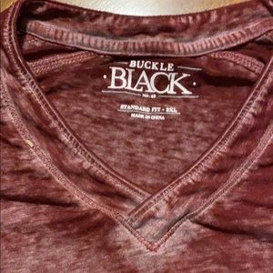 Men’s Buckle Tee